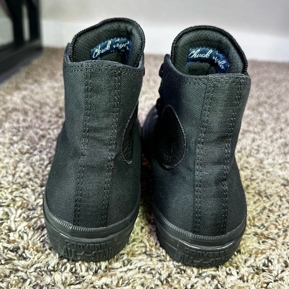 Converse Chuck Taylor All Star Shoes Womens Size 7 Triple Black Hi Top Skate - Picture 6 of 9
